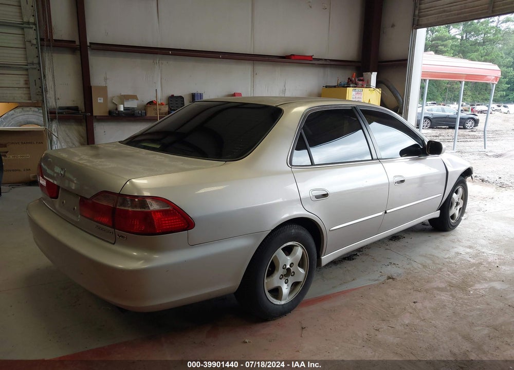 1998 HONDA ACCORD EX V6 VIN: 1HGCG1657WA001975