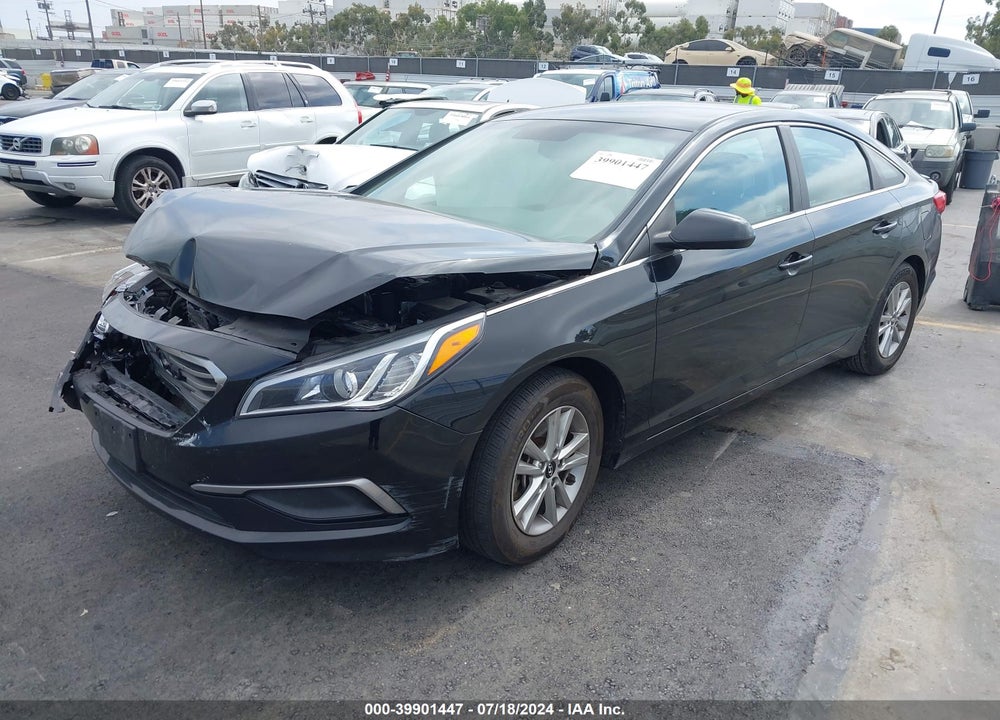 2017 HYUNDAI SONATA SE VIN: 5NPE24AFXHH538410