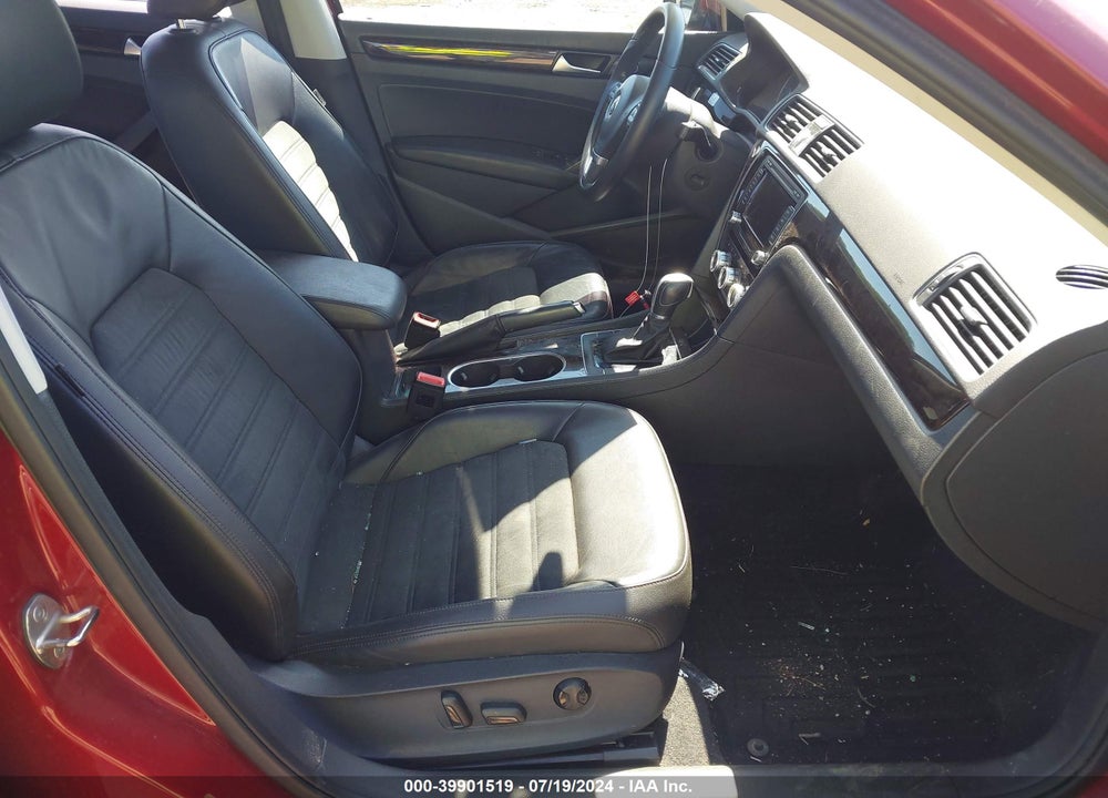 2015 VOLKSWAGEN PASSAT 2.0L TDI SEL PREMIUM VIN: 1VWCV7A30FC045749