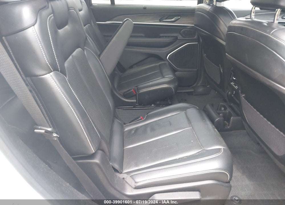 2021 JEEP GRAND CHEROKEE L LIMITED 4X4 VIN: 1C4RJKBG4M8106064