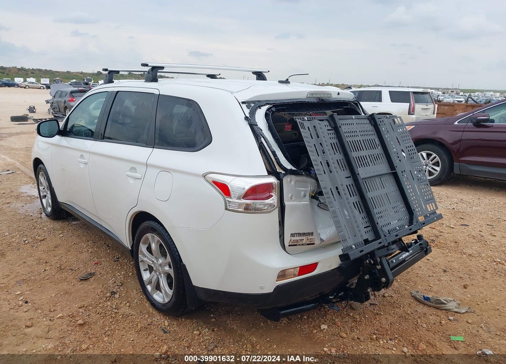 2014 MITSUBISHI OUTLANDER SE VIN: JA4AD3A3XEZ015217