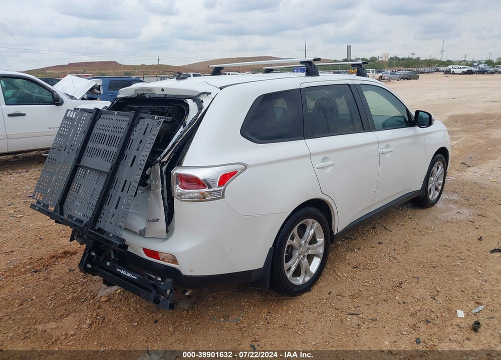 2014 MITSUBISHI OUTLANDER SE VIN: JA4AD3A3XEZ015217