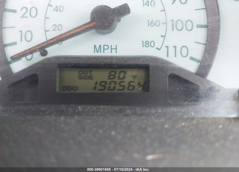 2004 TOYOTA COROLLA LE VIN: JTDBR32E340052933