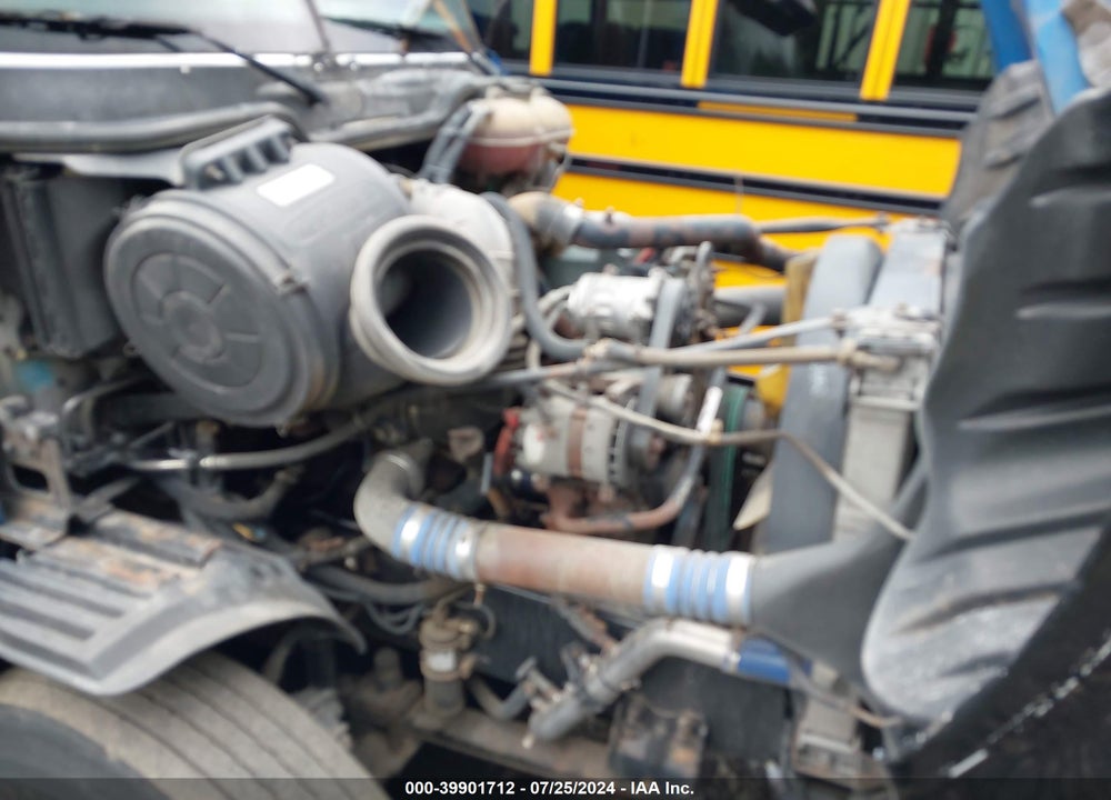 2011 FREIGHTLINER COLUMBIA COLUMBIA VIN: MVIN329684IND