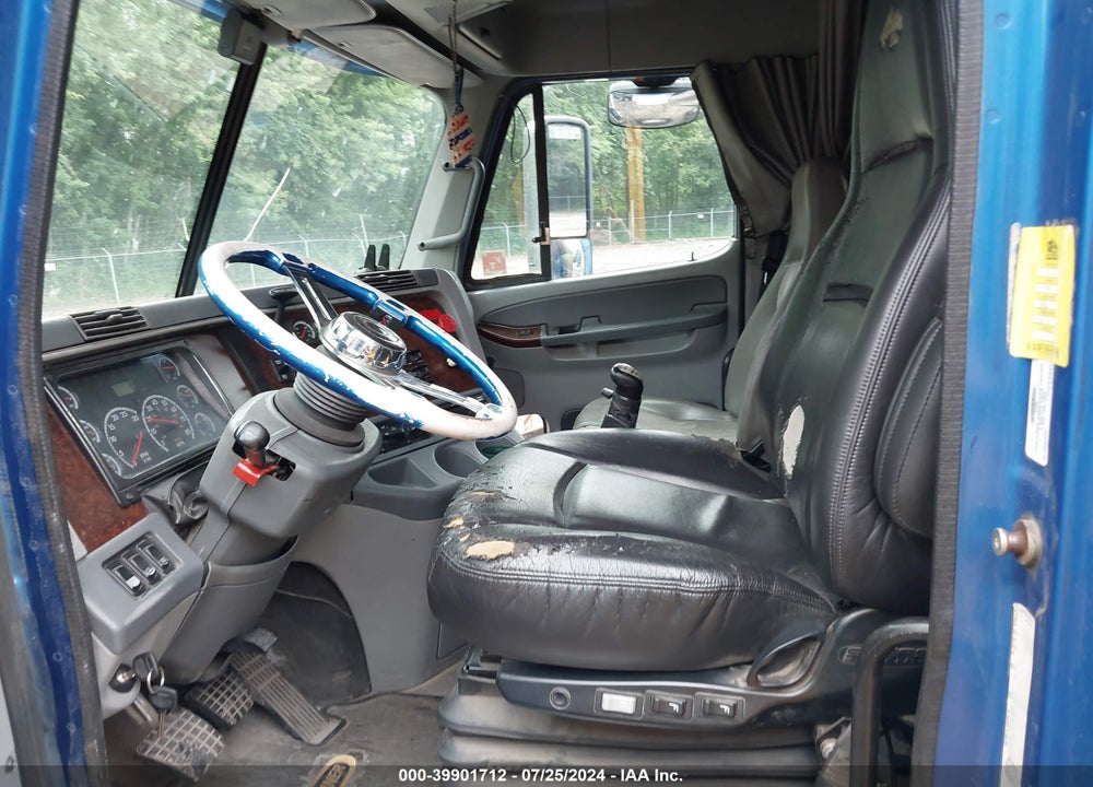 2011 FREIGHTLINER COLUMBIA COLUMBIA VIN: MVIN329684IND