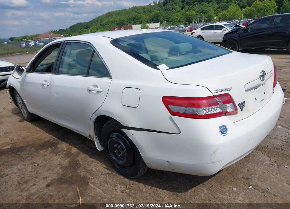 2011 TOYOTA CAMRY LE VIN: 4T1BF3EK7BU765460