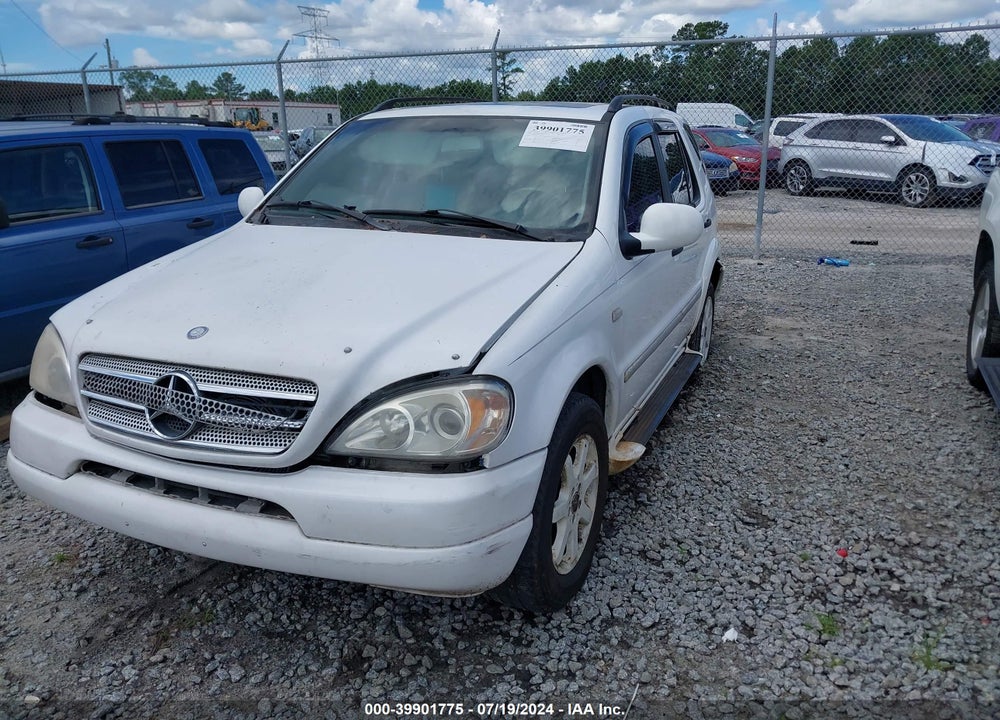 2000 MERCEDES-BENZ ML 320 VIN: 4JGAB54E1YA164523