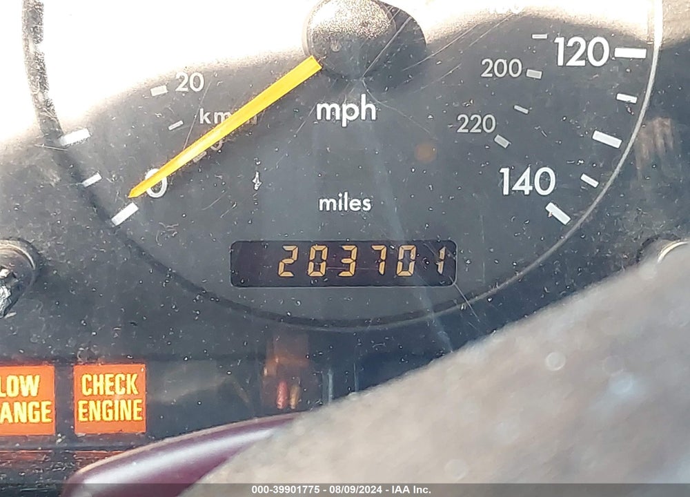 2000 MERCEDES-BENZ ML 320 VIN: 4JGAB54E1YA164523