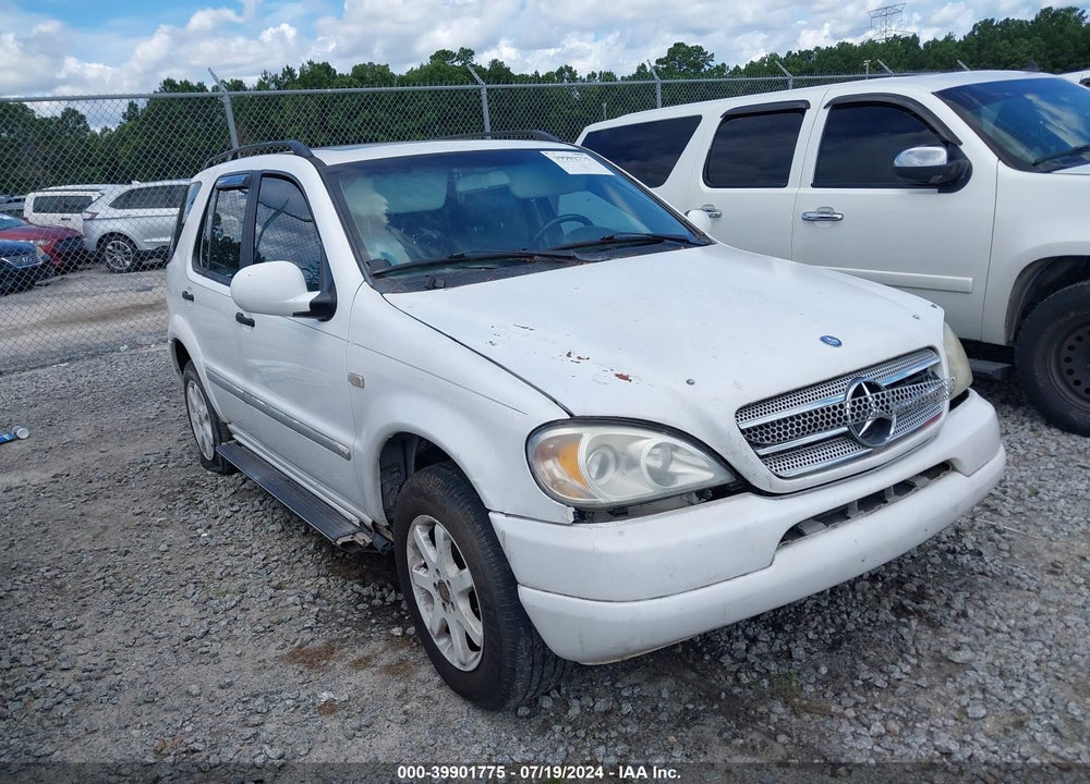 2000 MERCEDES-BENZ ML 320 VIN: 4JGAB54E1YA164523