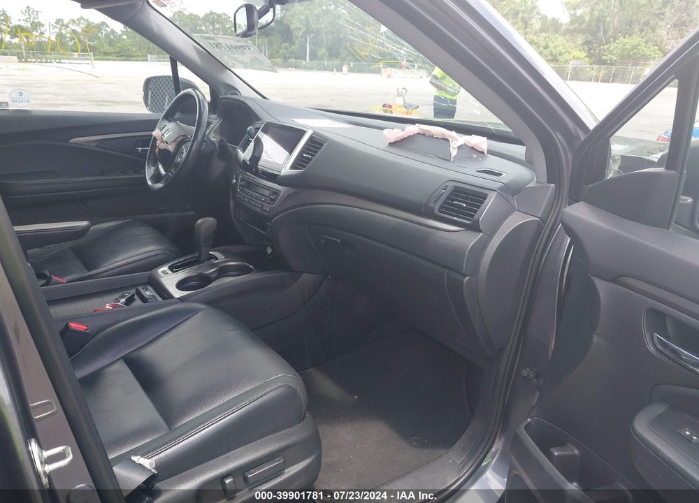 2018 HONDA PILOT EX-L VIN: 5FNYF5H59JB033581