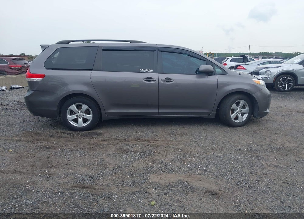 2011 TOYOTA SIENNA LE V6 VIN: 5TDKK3DC4BS003590