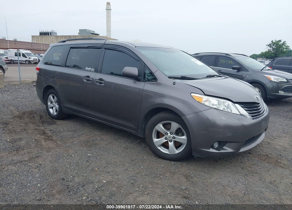 2011 TOYOTA SIENNA LE V6 VIN: 5TDKK3DC4BS003590