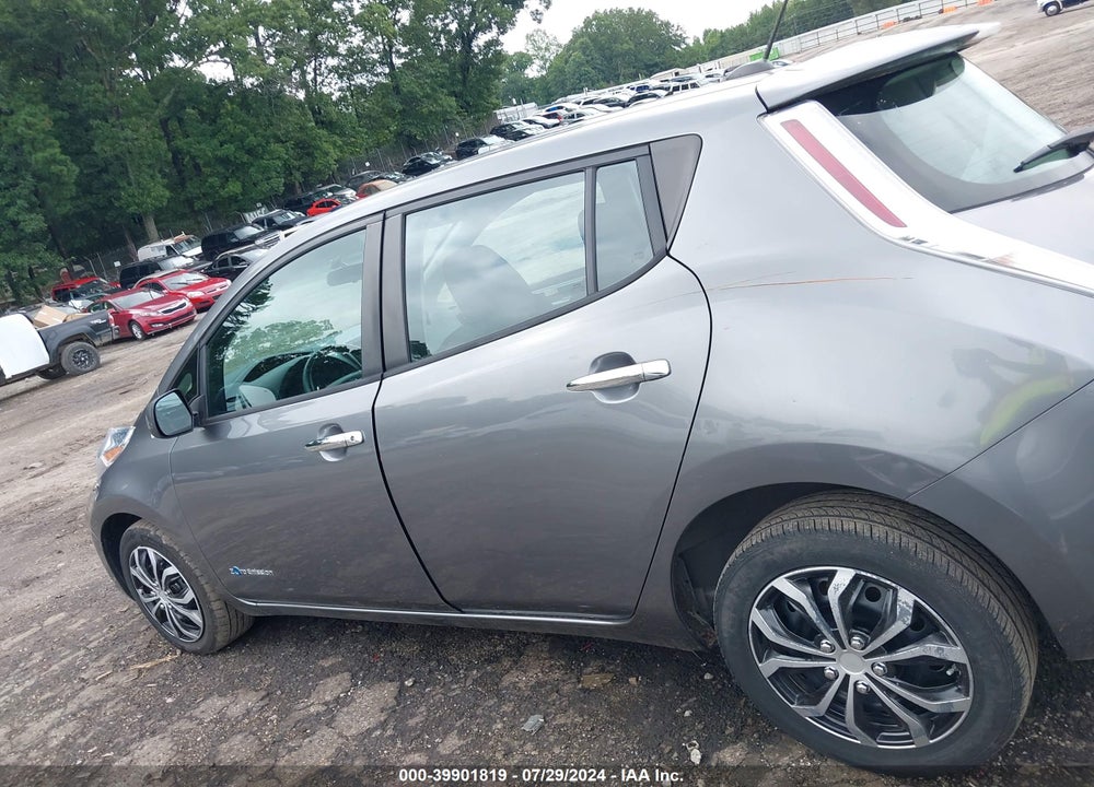 2015 NISSAN LEAF S VIN: 1N4AZ0CP0FC330012