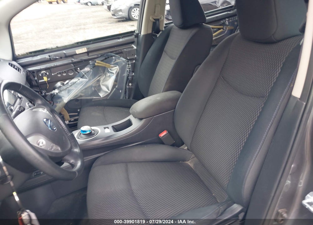 2015 NISSAN LEAF S VIN: 1N4AZ0CP0FC330012