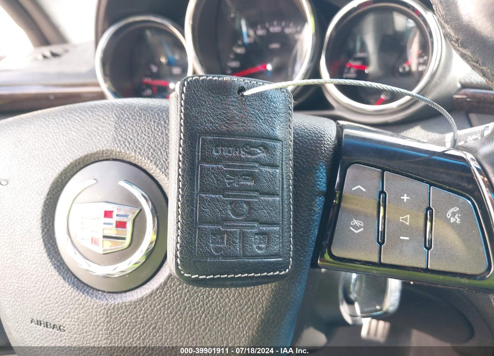 2013 CADILLAC CTS-V VIN: 1G6DV1EP2D0121037