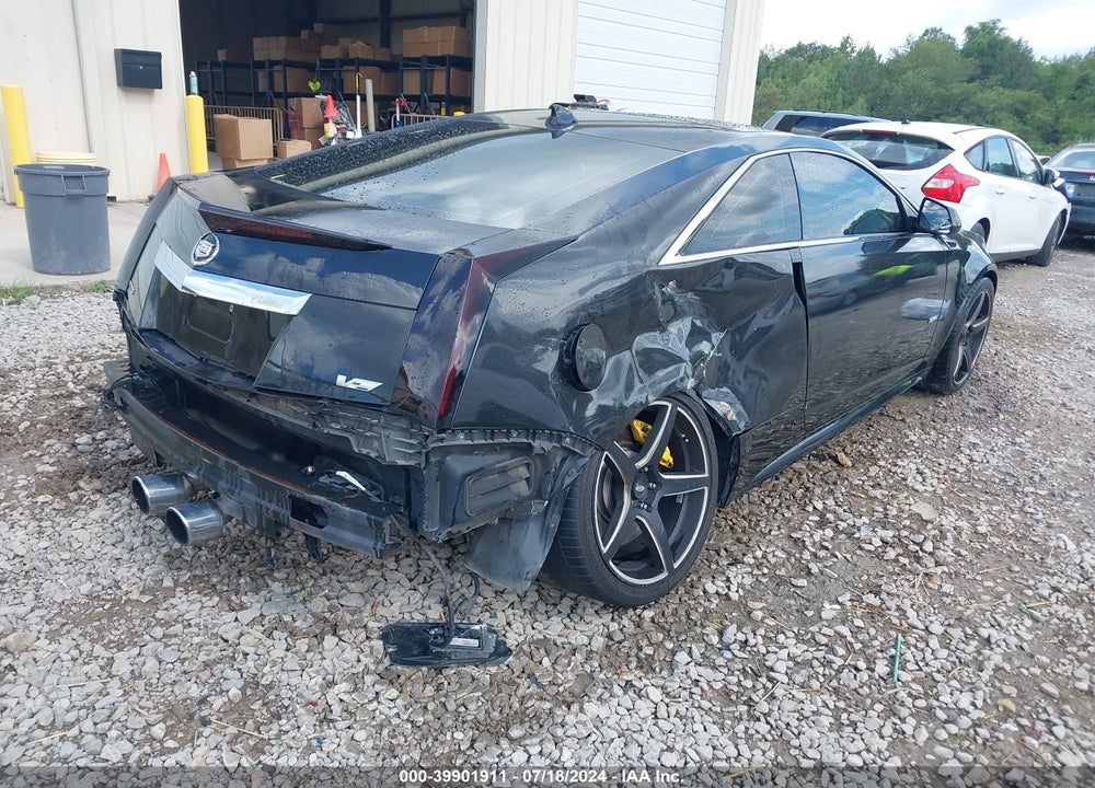 2013 CADILLAC CTS-V VIN: 1G6DV1EP2D0121037