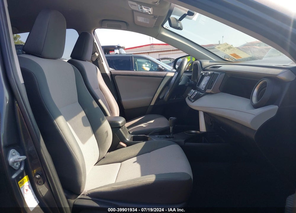 2014 TOYOTA RAV4 VIN: 2T3BFREV2EW133572