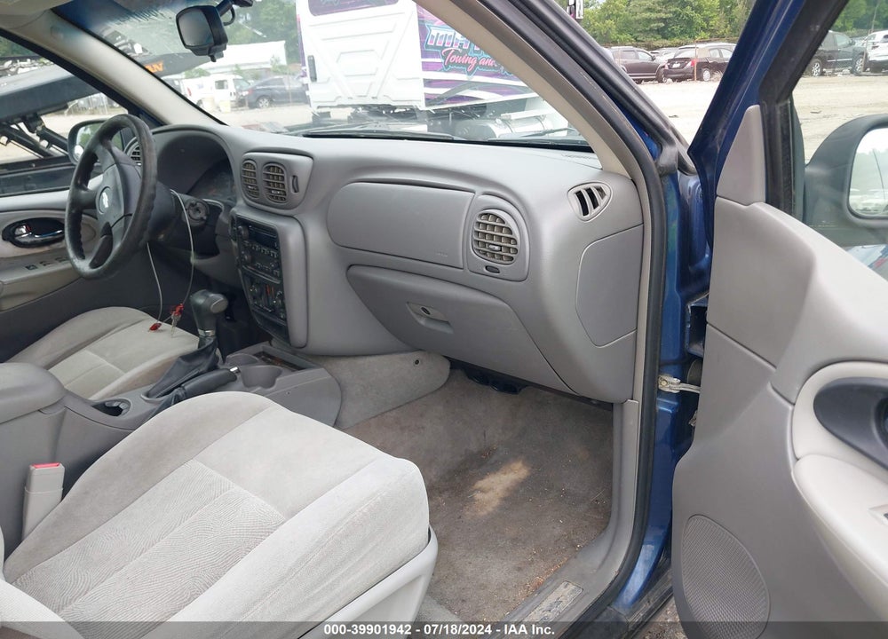 2006 CHEVROLET TRAILBLAZER LS VIN: 1GNDT13S462315240