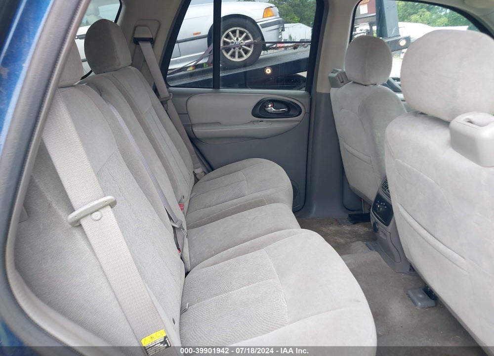 2006 CHEVROLET TRAILBLAZER LS VIN: 1GNDT13S462315240