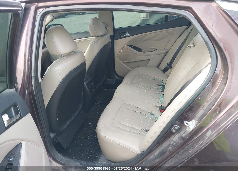 2011 KIA OPTIMA VIN: KNAGN4A77B5100389