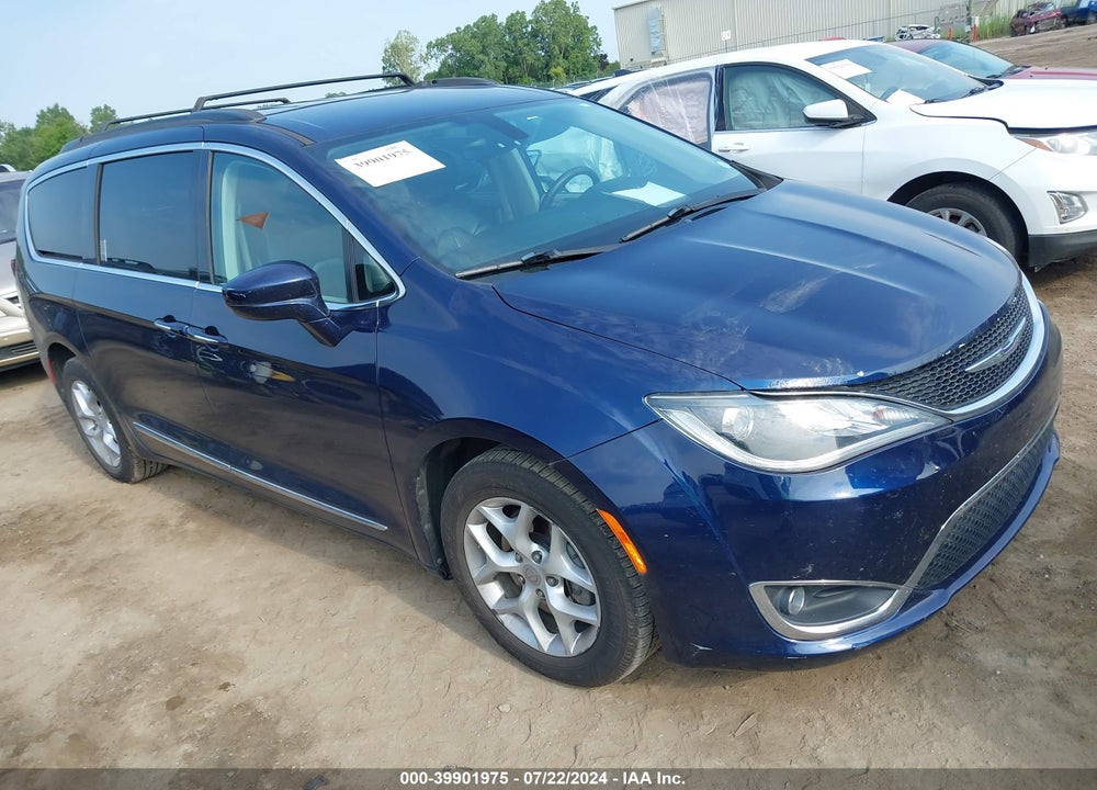 2017 CHRYSLER PACIFICA TOURING L VIN: 2C4RC1BG8HR635063