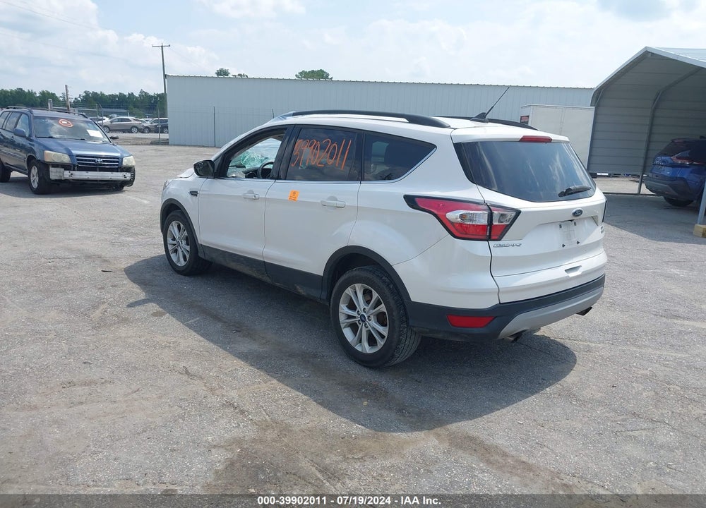 2018 FORD ESCAPE SEL VIN: 1FMCU0HD5JUD41652