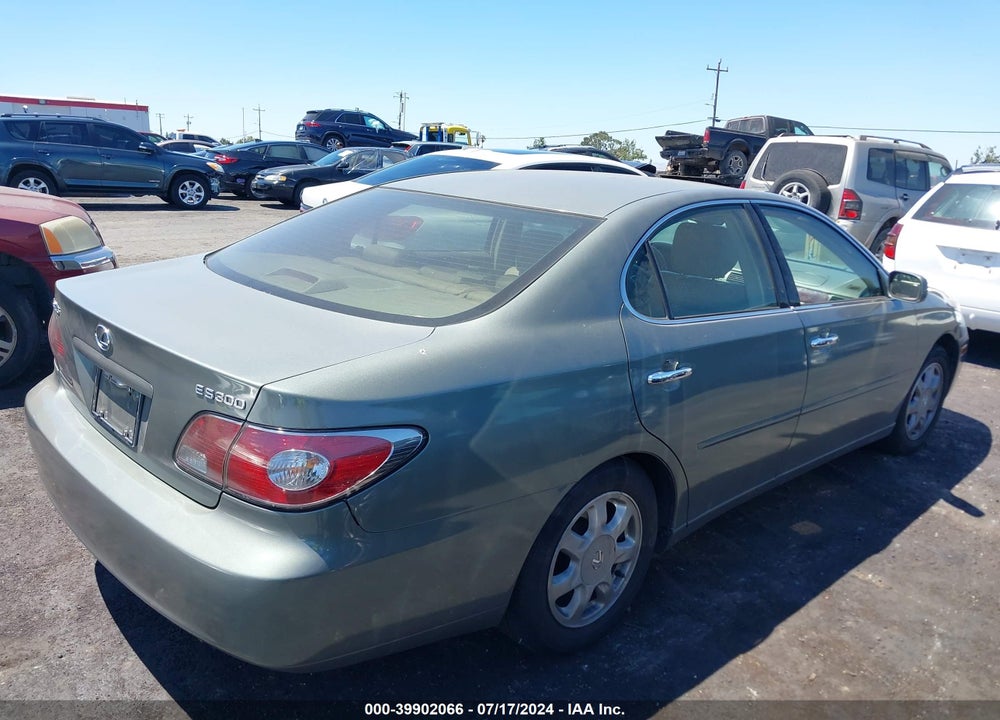 2002 LEXUS ES 300 VIN: JTHBF30G320008603