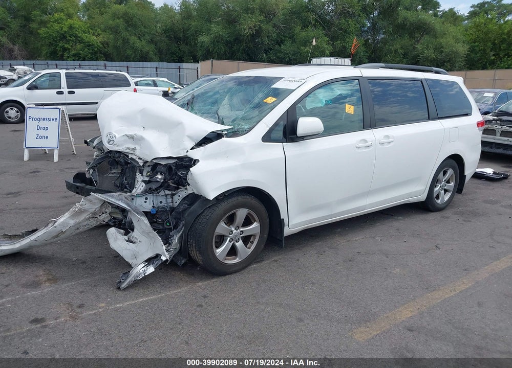 2013 TOYOTA SIENNA LE V6 8 PASSENGER VIN: 5TDKK3DC7DS392776