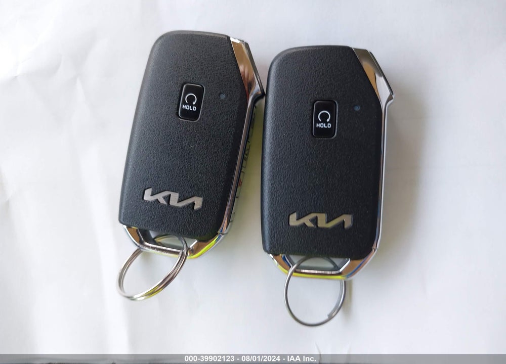 2023 KIA SORENTO SX VIN: 5XYRK4LF2PG237599