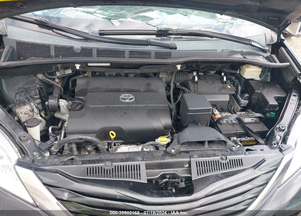 2014 TOYOTA SIENNA LE V6 8 PASSENGER VIN: 5TDKK3DC1ES521872