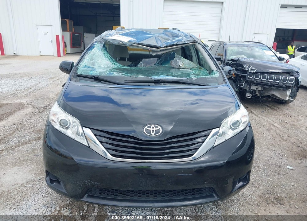 2014 TOYOTA SIENNA LE V6 8 PASSENGER VIN: 5TDKK3DC1ES521872