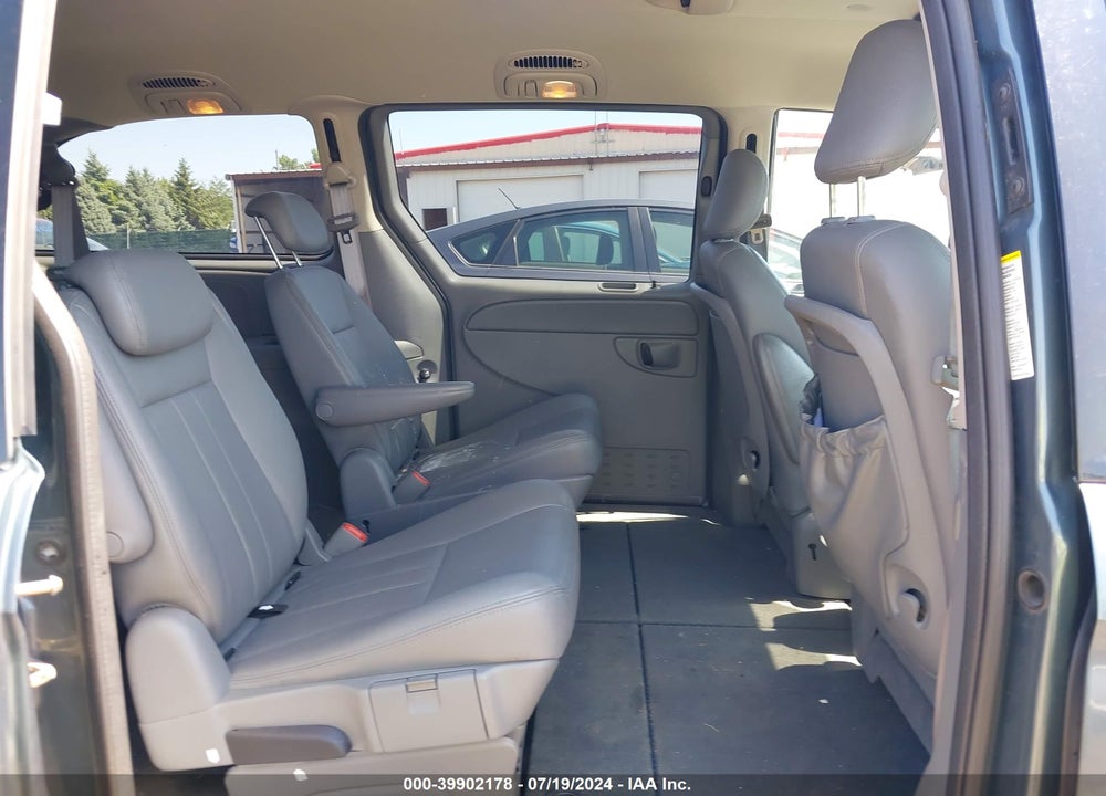 2005 CHRYSLER TOWN & COUNTRY TOURING VIN: 2C4GP54L15R204251