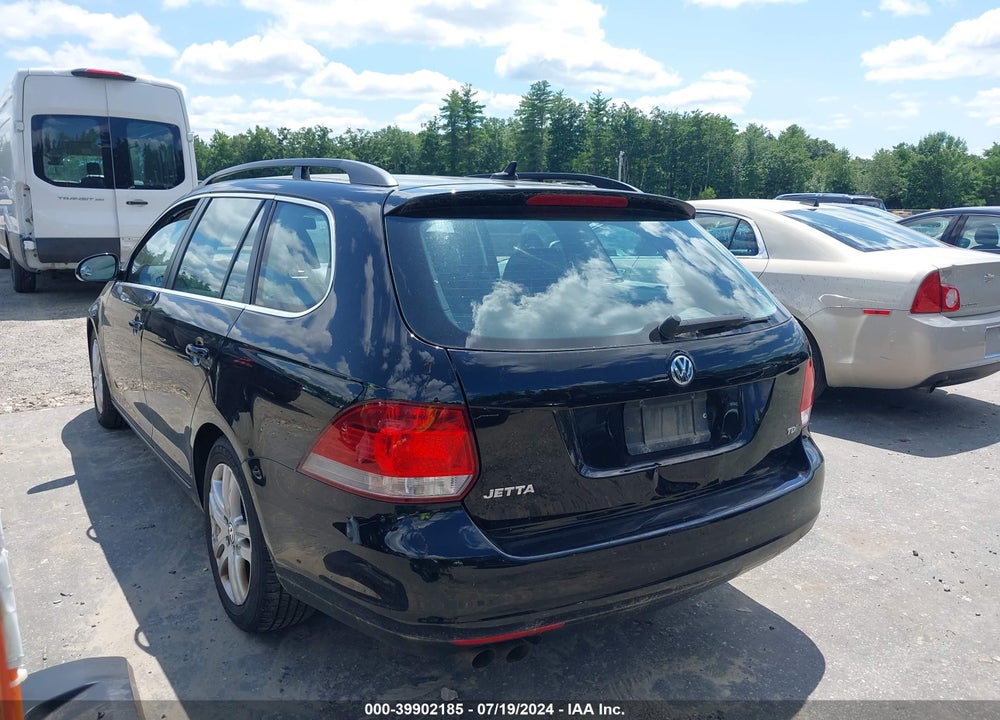 2012 VOLKSWAGEN JETTA SPORTWAGEN 2.0L TDI VIN: 3VWPL7AJ2CM687728