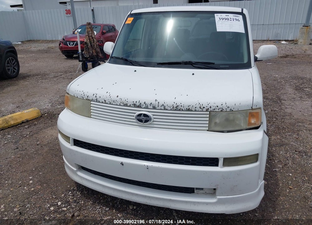 2005 SCION XB VIN: JTLKT324654002440