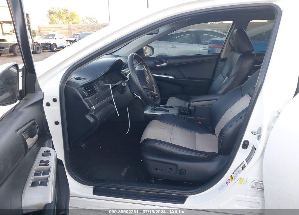 2014 TOYOTA CAMRY SE VIN: 4T1BF1FK1EU809010