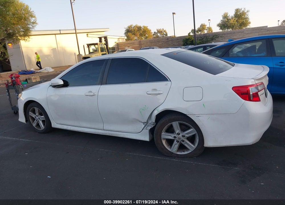 2014 TOYOTA CAMRY SE VIN: 4T1BF1FK1EU809010