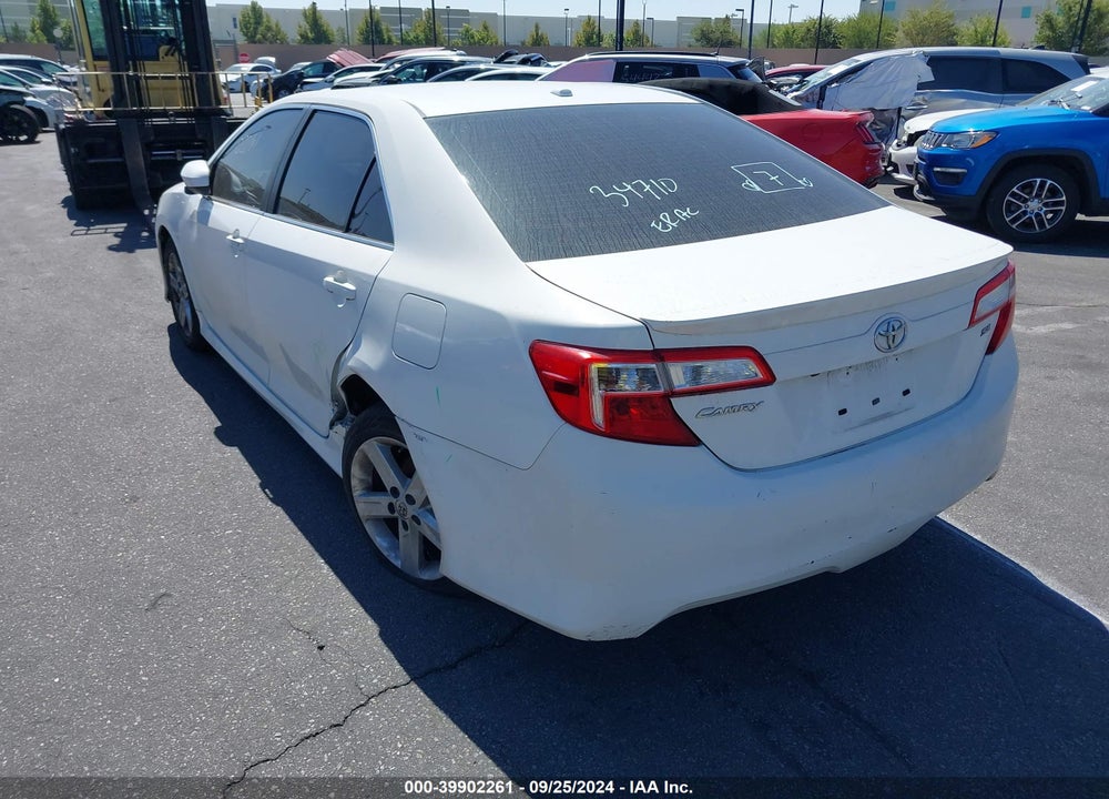 2014 TOYOTA CAMRY SE VIN: 4T1BF1FK1EU809010