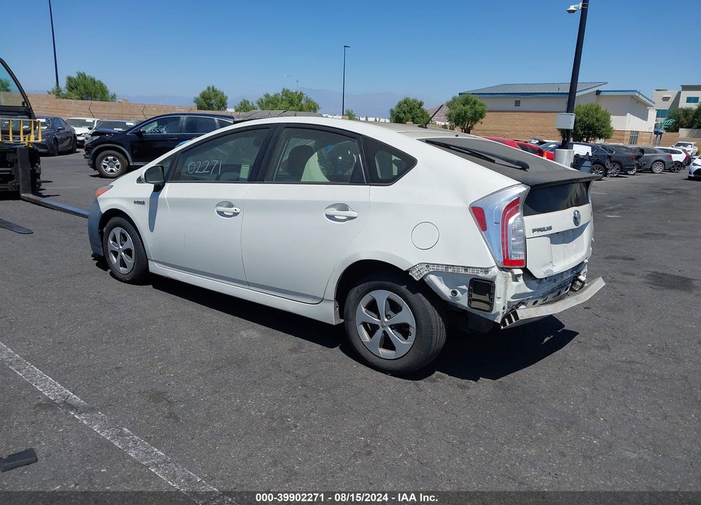 2015 TOYOTA PRIUS TWO VIN: JTDKN3DUXF0449655