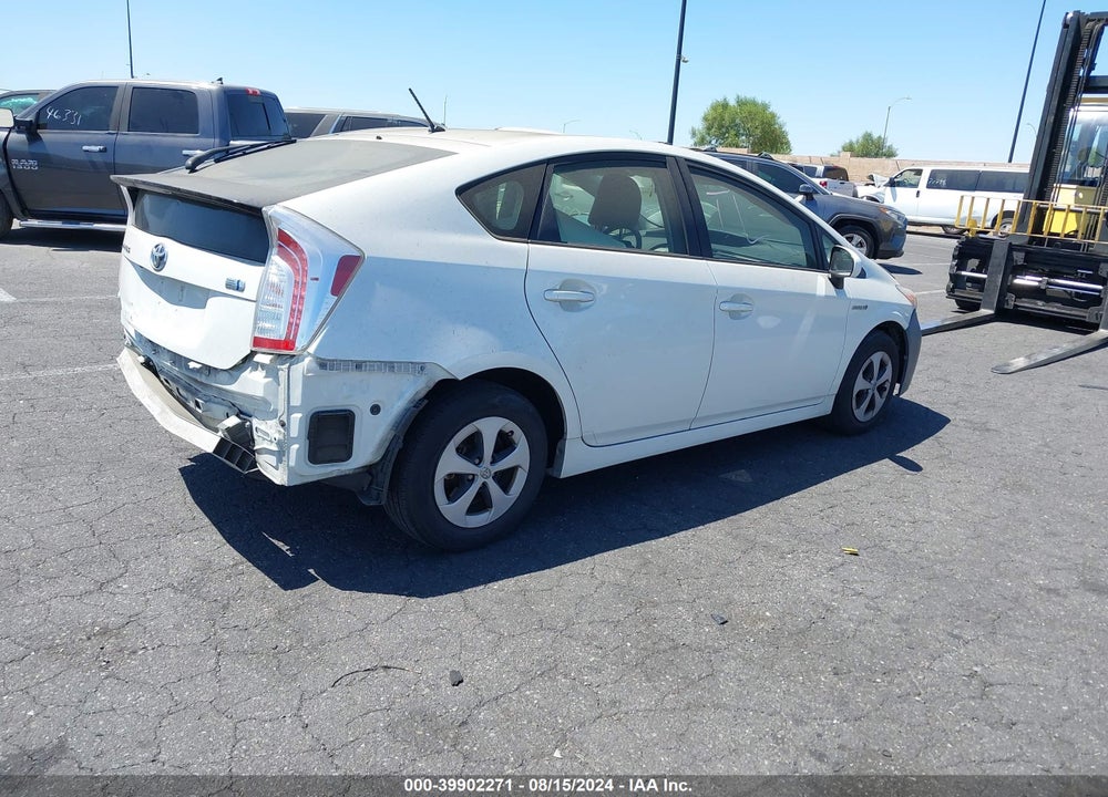 2015 TOYOTA PRIUS TWO VIN: JTDKN3DUXF0449655
