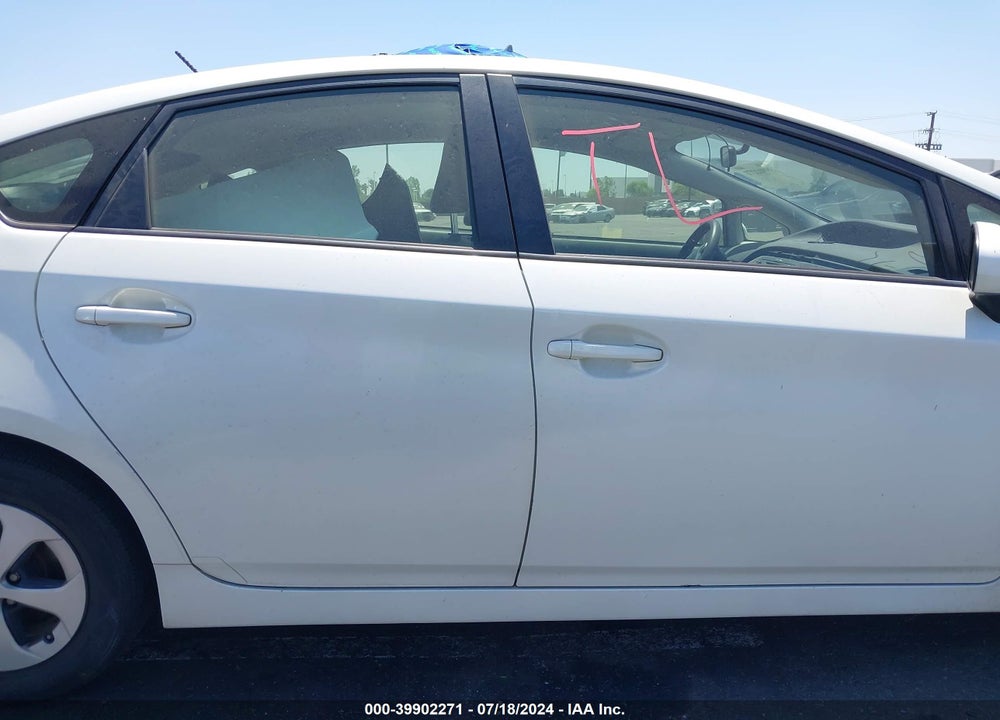 2015 TOYOTA PRIUS TWO VIN: JTDKN3DUXF0449655