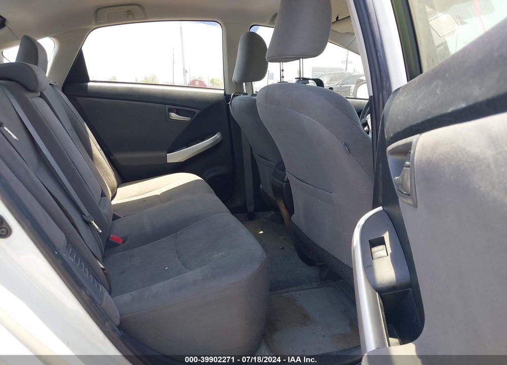 2015 TOYOTA PRIUS TWO VIN: JTDKN3DUXF0449655
