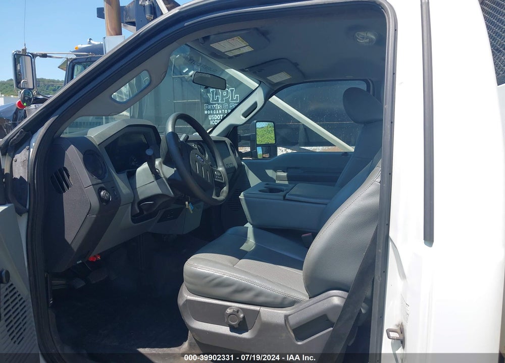 2016 FORD F-550 CHASSIS XL VIN: 1FDUF5GY8GEB58099