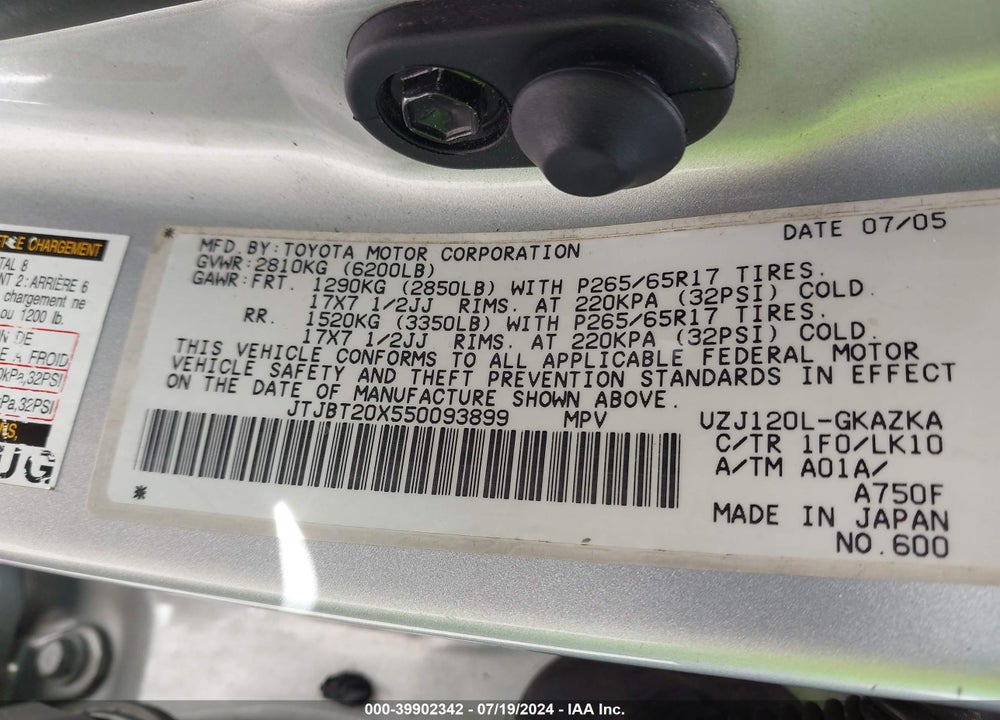 2005 LEXUS GX 470 VIN: JTJBT20X550093899