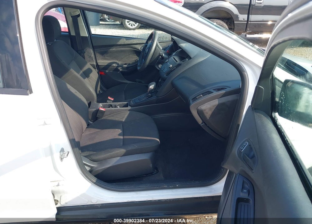 2017 FORD FOCUS S VIN: 1FADP3E21HL234527