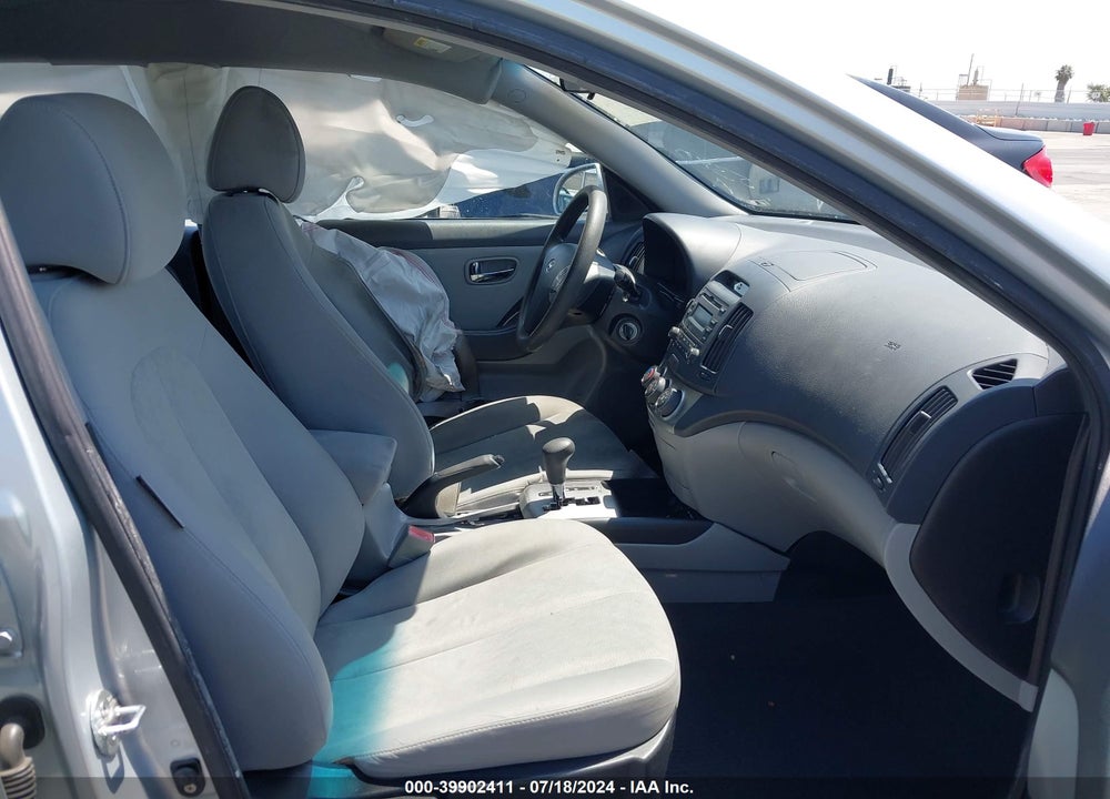 2010 HYUNDAI ELANTRA GLS VIN: KMHDU4AD1AU135380