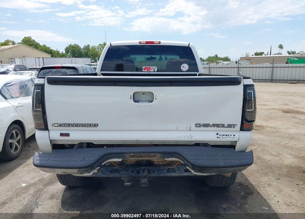 2002 CHEVROLET SILVERADO 1500 LS VIN: 2GCEK19T021378460