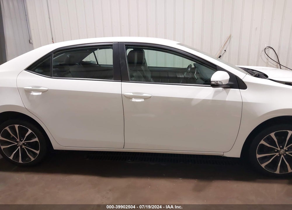 2017 TOYOTA COROLLA SE VIN: 5YFBURHE1HP693504