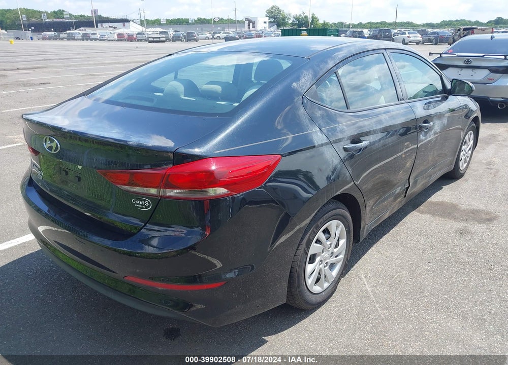 2018 HYUNDAI ELANTRA SE VIN: 5NPD74LFXJH265632