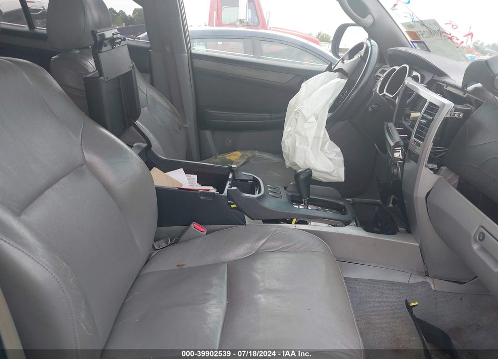 2005 TOYOTA 4RUNNER SR5 V6 VIN: JTEZU14R558034241