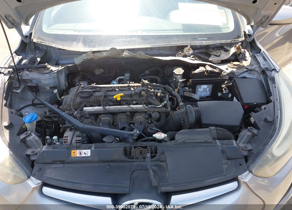 2016 HYUNDAI ELANTRA SE VIN: 5NPDH4AE3GH771058